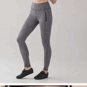 Lululemon Run It Out Tight Luxtreme Legging Size 4